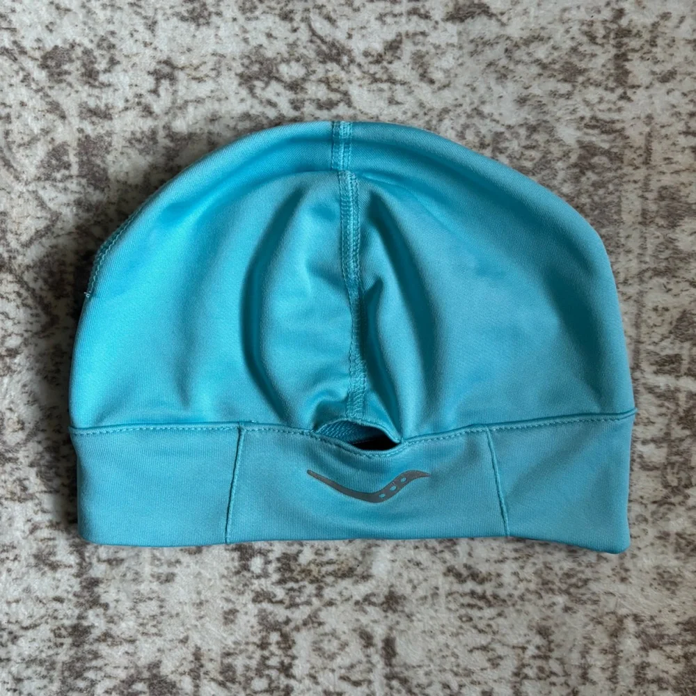 Saucony Bright Blue Running‎ Beanie with Ponytail Hole Workout Athletic Active